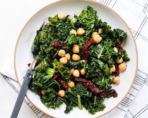 Chickpeas with Kale & Sun-Dried Tomatoes - Natural Zing