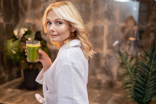 Drink Your Way to Better Health: The Benefits of a Morning Green Drink - Natural Zing