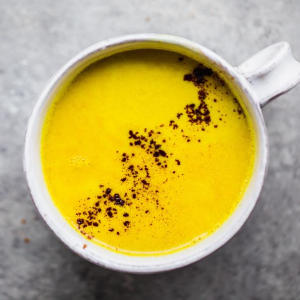 Immunity Boosting Vanilla Turmeric Latte - Natural Zing